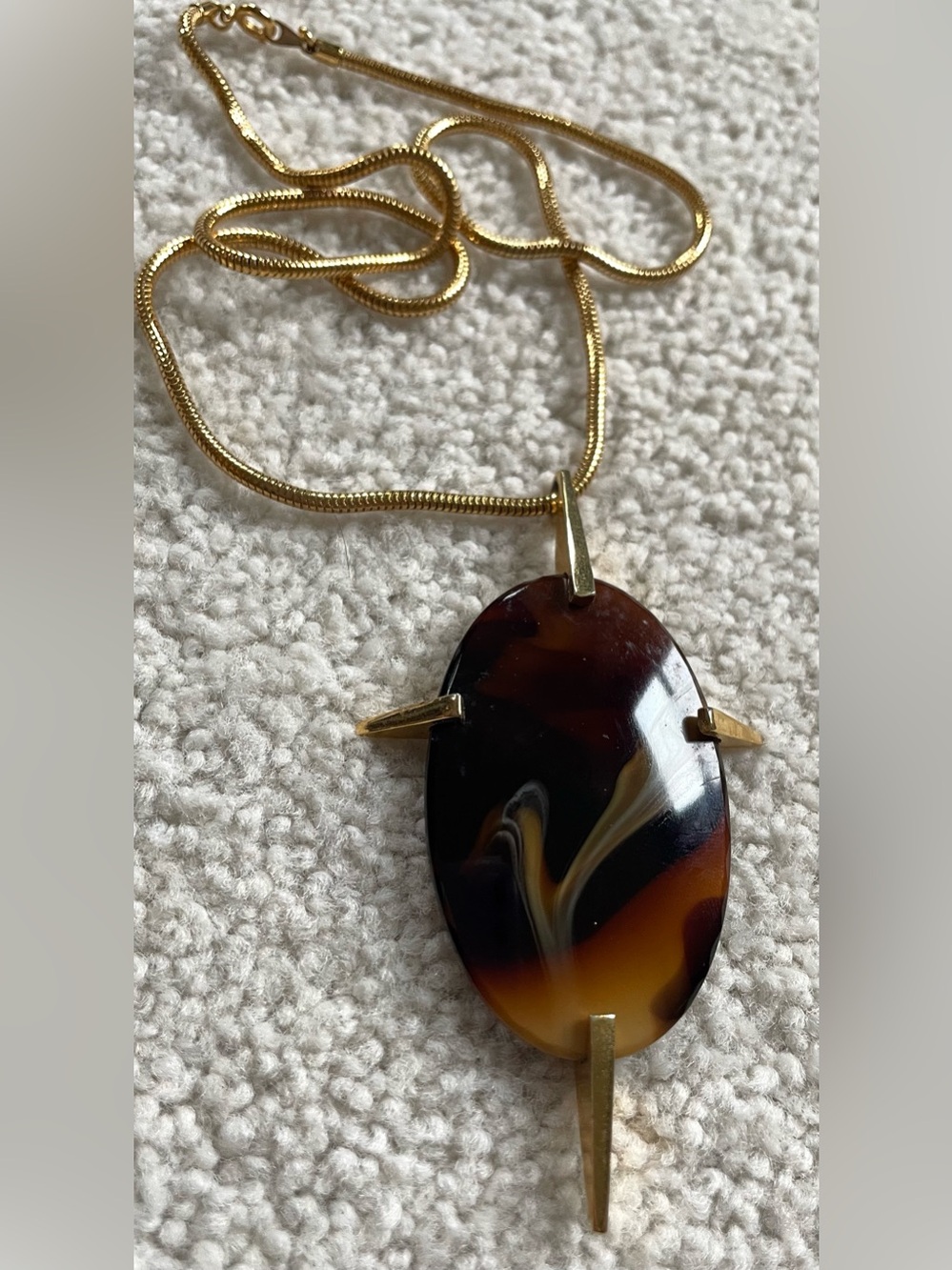 Vintage Trifari Gold-Tone Tortoiseshell Oval Pendant Necklace